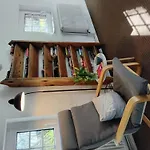 Auf Zwei Etagen Mit Gartennutzung By Interhome Prázdninový dům