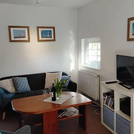 Auf Zwei Etagen Mit Gartennutzung By Interhome Norderfriedrichskoog